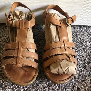 Born Sandals. Size 8.